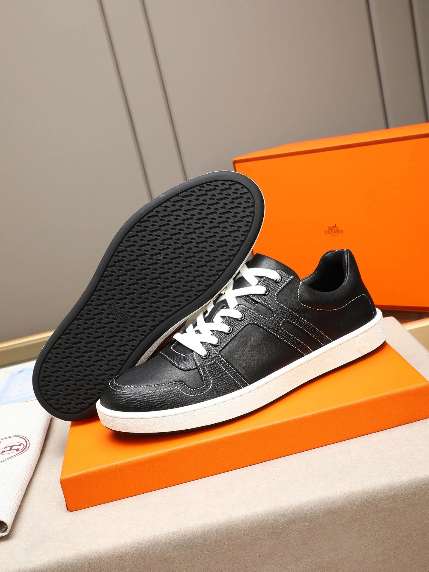 Men's shoes 💰720 [HERMES] Hermès - High-end quality original 🔍🔍🔍 casual sneakers - Upper: 🔝 Napa calfskin, shoe body sewn with brand 'H' totem - Lining: water-dyed cowhide - Outsole: original TPR. :38-44 (45, can be customized)